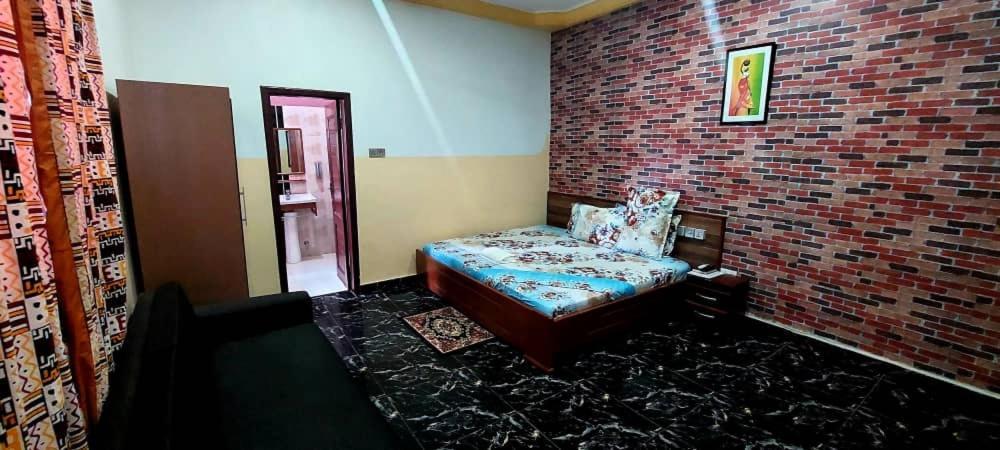 Kikis Court Resort Hohoe Екстериор снимка